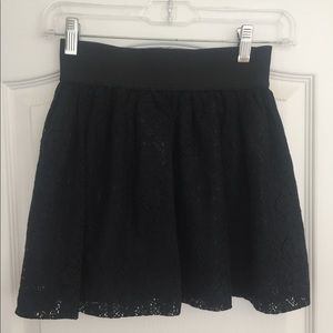 BRAND NEW high waisted Lacey skirt